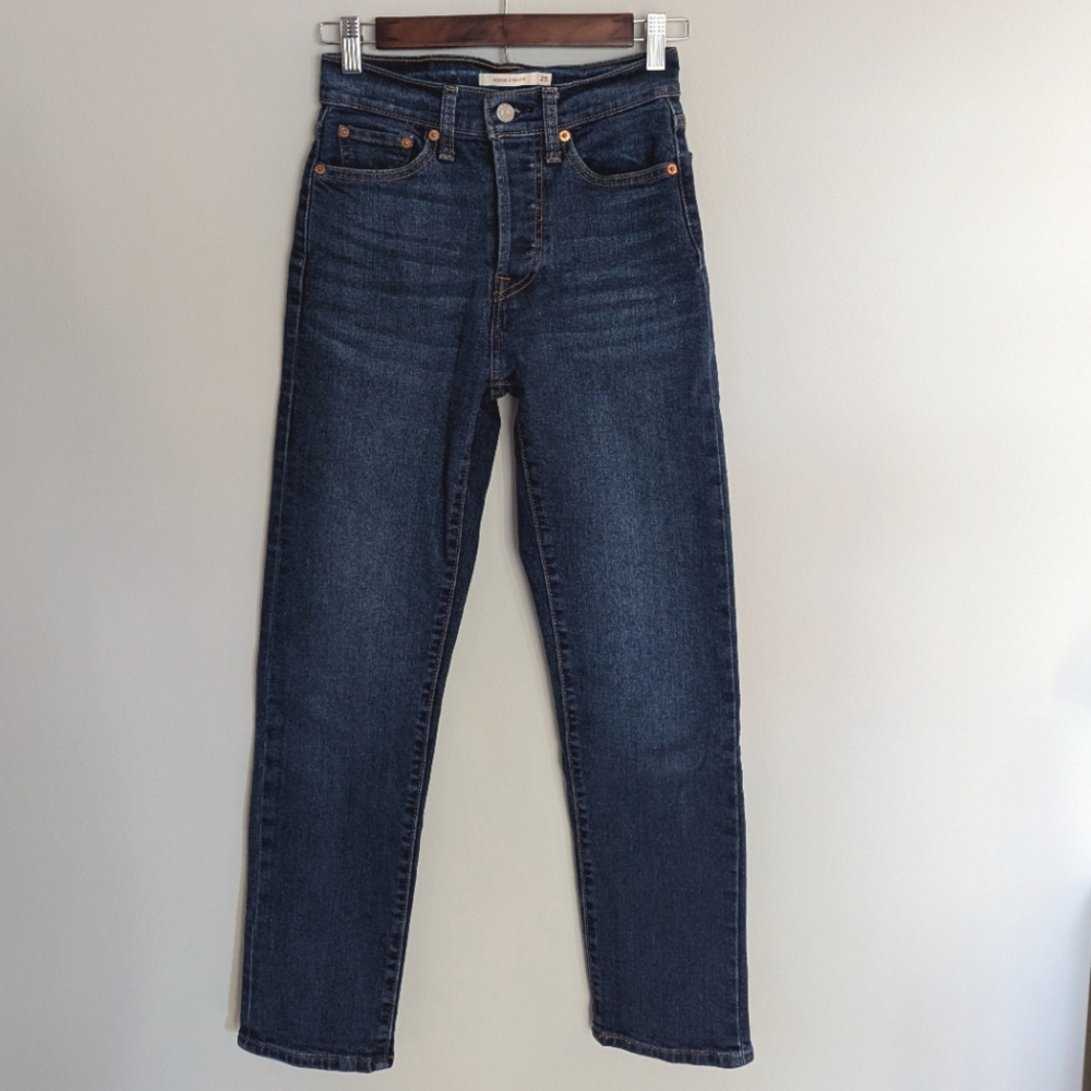 LEVI’S Wedgie Straight jeans